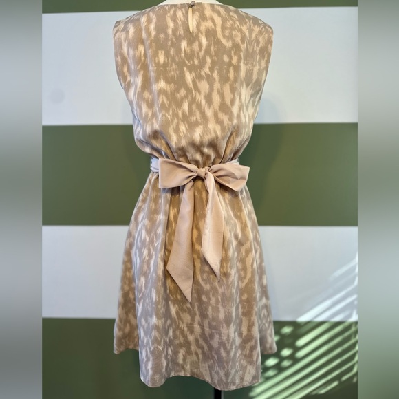 Simple Mini Dress - Picture 2 of 6